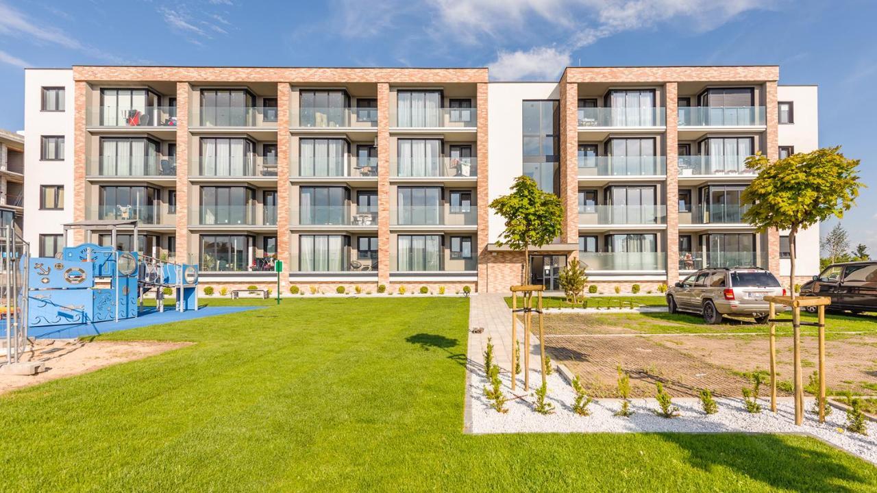 Apartament Z 1 Sypialnia Retro Deluxe 60 F Perlowa Przystan - Holiday City Колобжег Екстер'єр фото