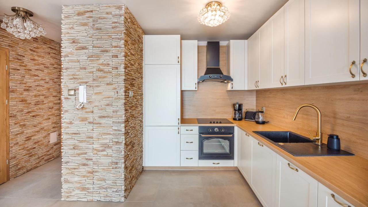 Apartament Z 1 Sypialnia Retro Deluxe 60 F Perlowa Przystan - Holiday City Колобжег Екстер'єр фото