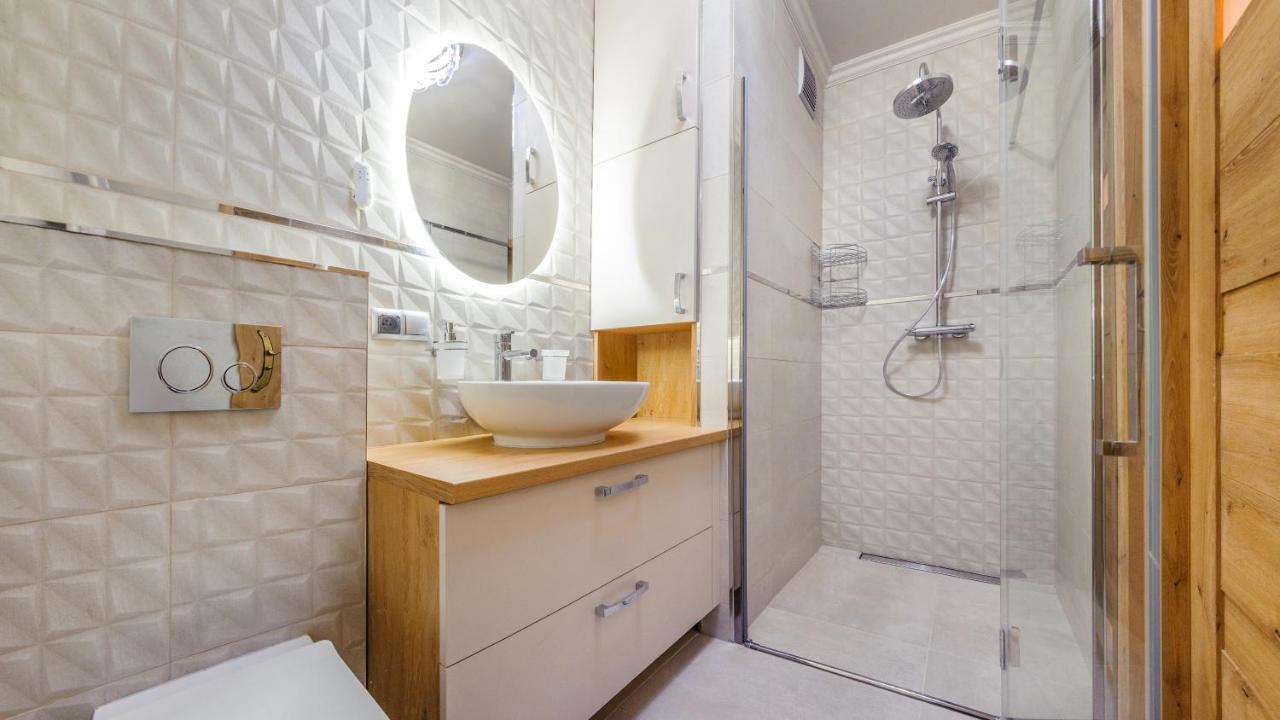 Apartament Z 1 Sypialnia Retro Deluxe 60 F Perlowa Przystan - Holiday City Колобжег Екстер'єр фото
